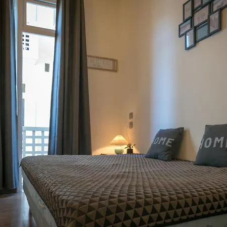 Boutique Center 3 Min Walk , Free Parking דירה ניס